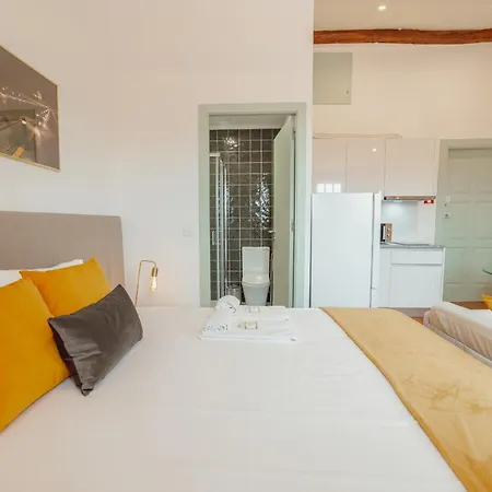 Downtown Suites By Vacationy Porto Exterior photo