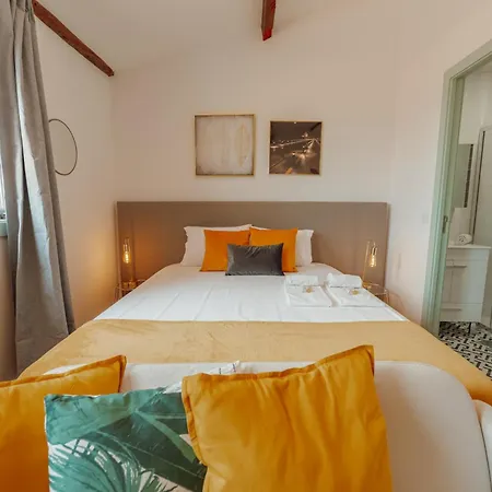 Downtown Suites By Vacationy Porto Exterior photo