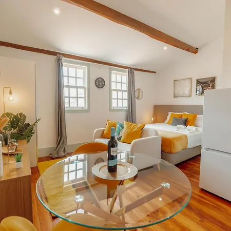 Downtown Suites By Vacationy Porto Exterior photo