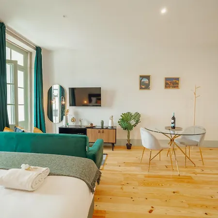 Downtown Suites By Vacationy Porto Exterior photo