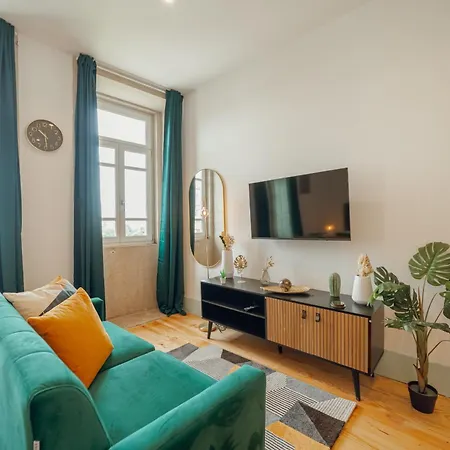 Downtown Suites By Vacationy Porto Exterior photo