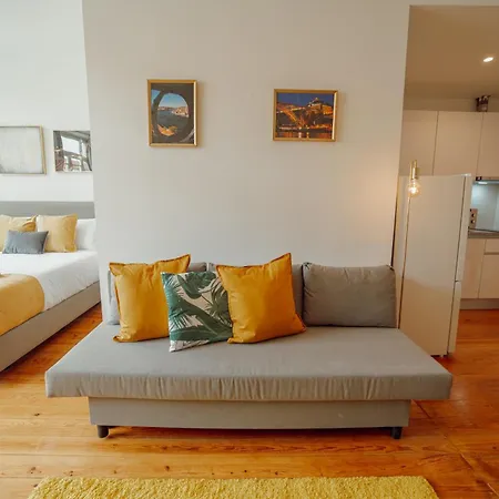 Downtown Suites By Vacationy Porto Exterior photo
