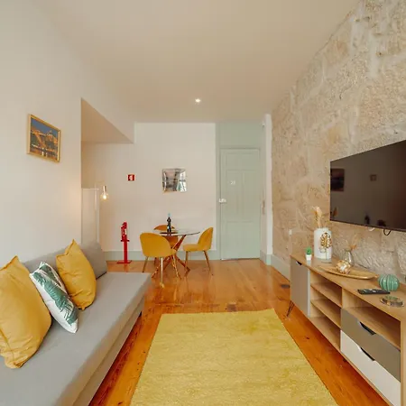 Downtown Suites By Vacationy Porto Exterior photo