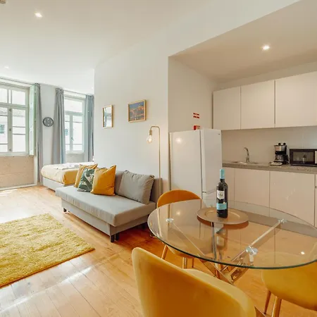 Downtown Suites By Vacationy Porto Exterior photo